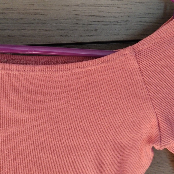 Pink Ribbed Sweater - Picture 2 of 4
